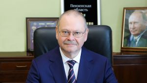 Мельниченко поздравил жителей Пензенской области с Днем семьи, любви и верности