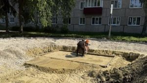 В Кузнецке заливают фундамент под памятник бойцам СВО