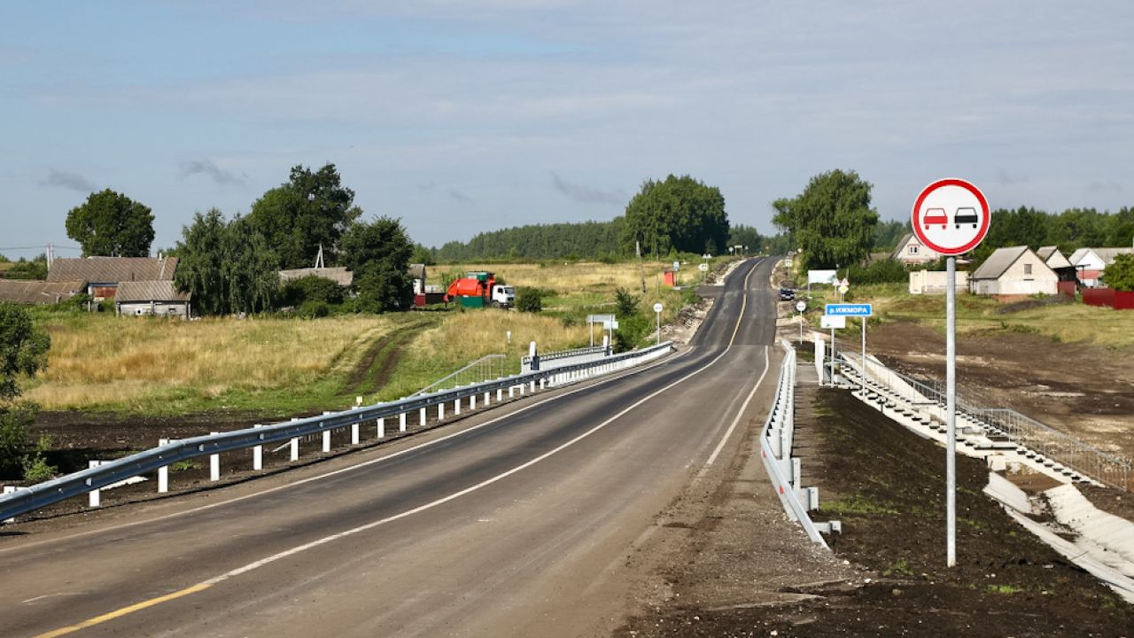 Мельниченко проверил ход ремонта мостов в регионе