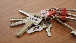 30 пензенских детей-сирот получили ключи от новых квартир