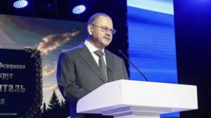 Мельниченко поздравил коллектив пензенского военного госпиталя с 85-летием