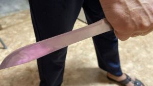 В Пачелмском районе пьяный мужчина порезал ножом знакомого