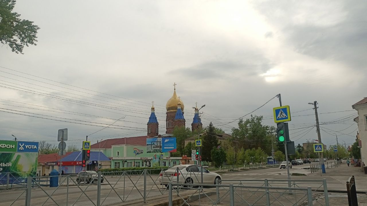 В Сердобске машина врезалась в дерево, пострадали два человека