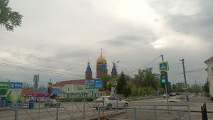 В Сердобске машина врезалась в дерево, пострадали два человека