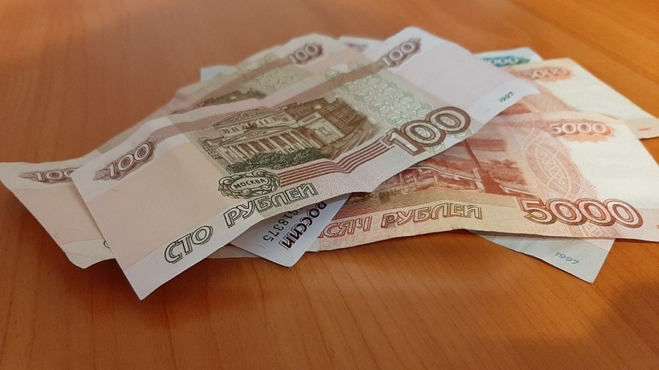 Пензенцам разъяснили, можно ли получить семейную выплату на карту супруга