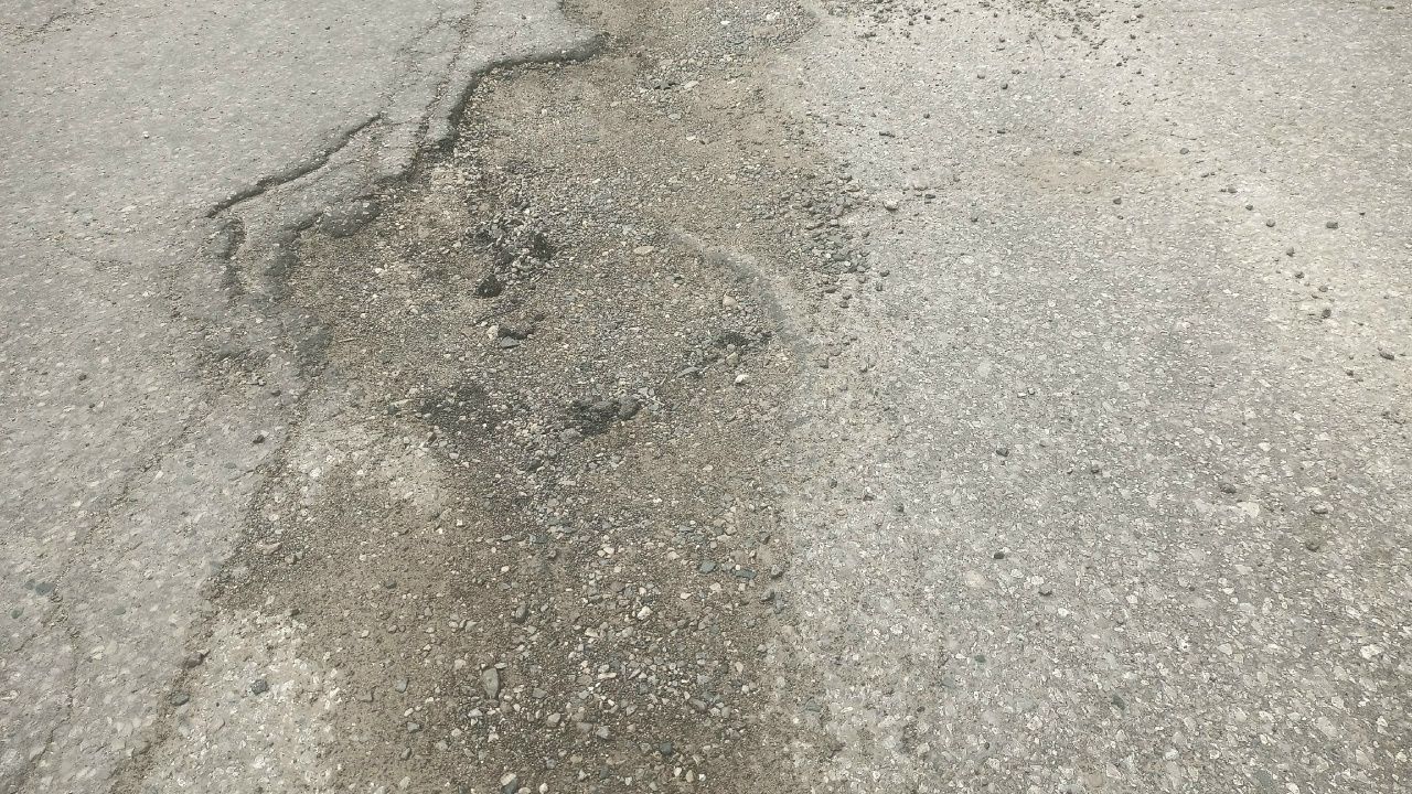 В Кузнецке продолжается ремонт нескольких участков дорог