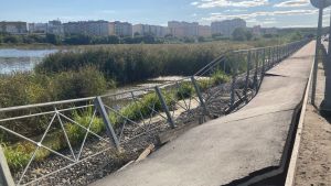 В Пензе обрушился асфальт на пешеходной зоне по улице Бутузова