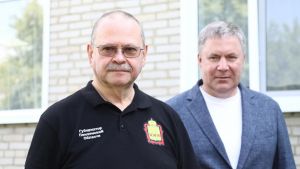 Мельниченко уделил внимание внимание поддержке семей в Лопатинском районе