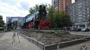 В Пензе начался ремонт памятника «Паровоз Су 213-89»