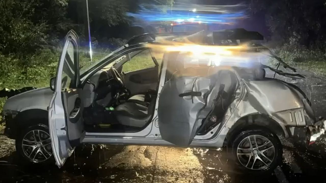 Опубликовано видео с места аварии с тремя погибшими в Кузнецком районе