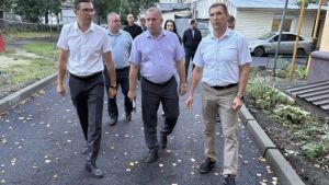 Денисов поручил благоустроить территории возле школ Пензы до 1 сентября