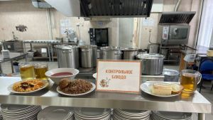 Пензенцам напомнили, кто получает бесплатное горячее питание в школе
