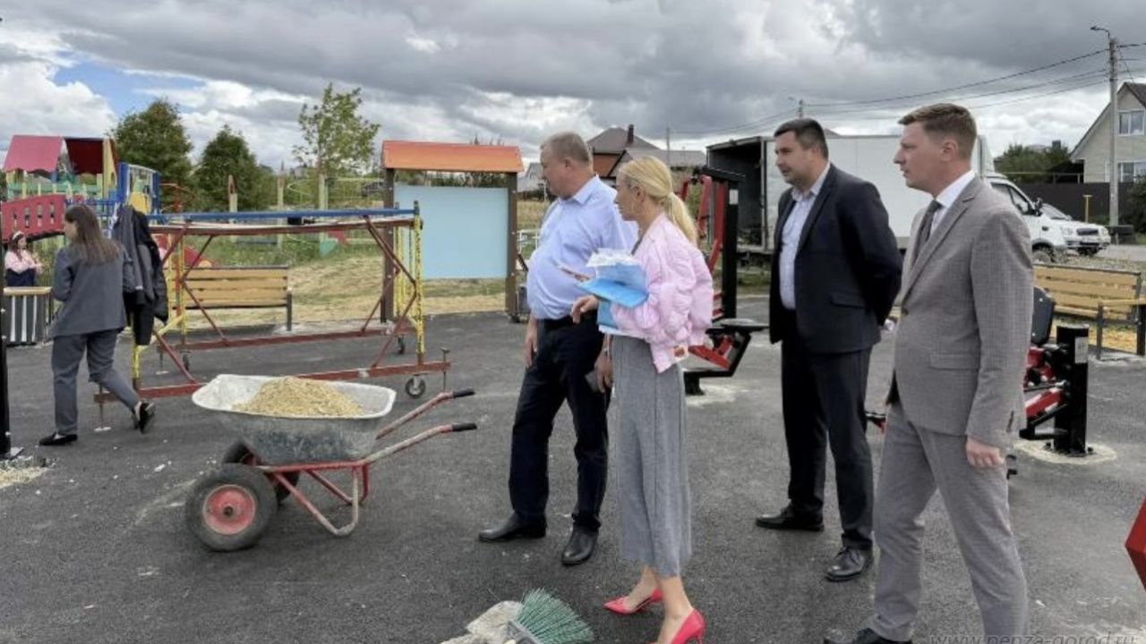 В пензенском микрорайоне Ласточкино гнездо строят спортплощадку