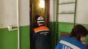 В квартире на ул. Володарского упавшая пензячка просила о помощи