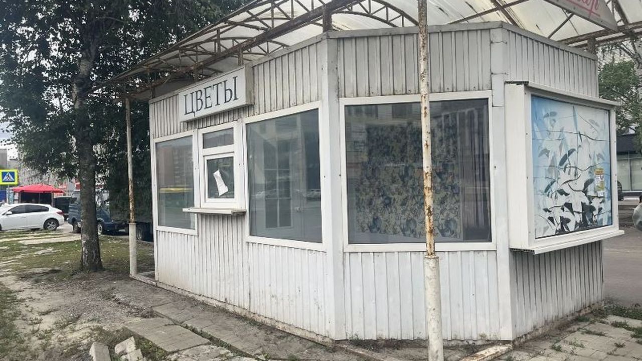 В Пензе демонтировали незаконный ларек на проспекте Строителей