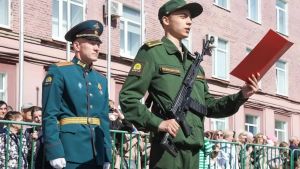 Представители 37 регионов РФ приняли военную присягу в ПАИИ