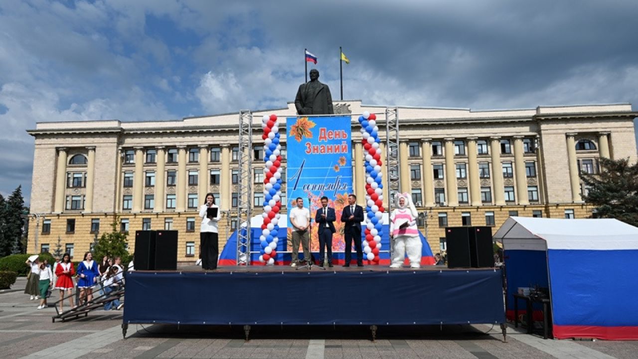В Пензе на площади Ленина прошел праздничный концерт в честь Дня знаний