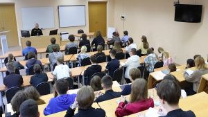 Олег Мельниченко провел лекцию по истории для первокурсников ПГУ