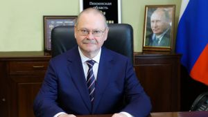 Олег Мельниченко поздравил финансистов с профессиональным праздником