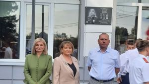 Владимир Вдонин посетил школу в Нижнем Ломове в День знаний