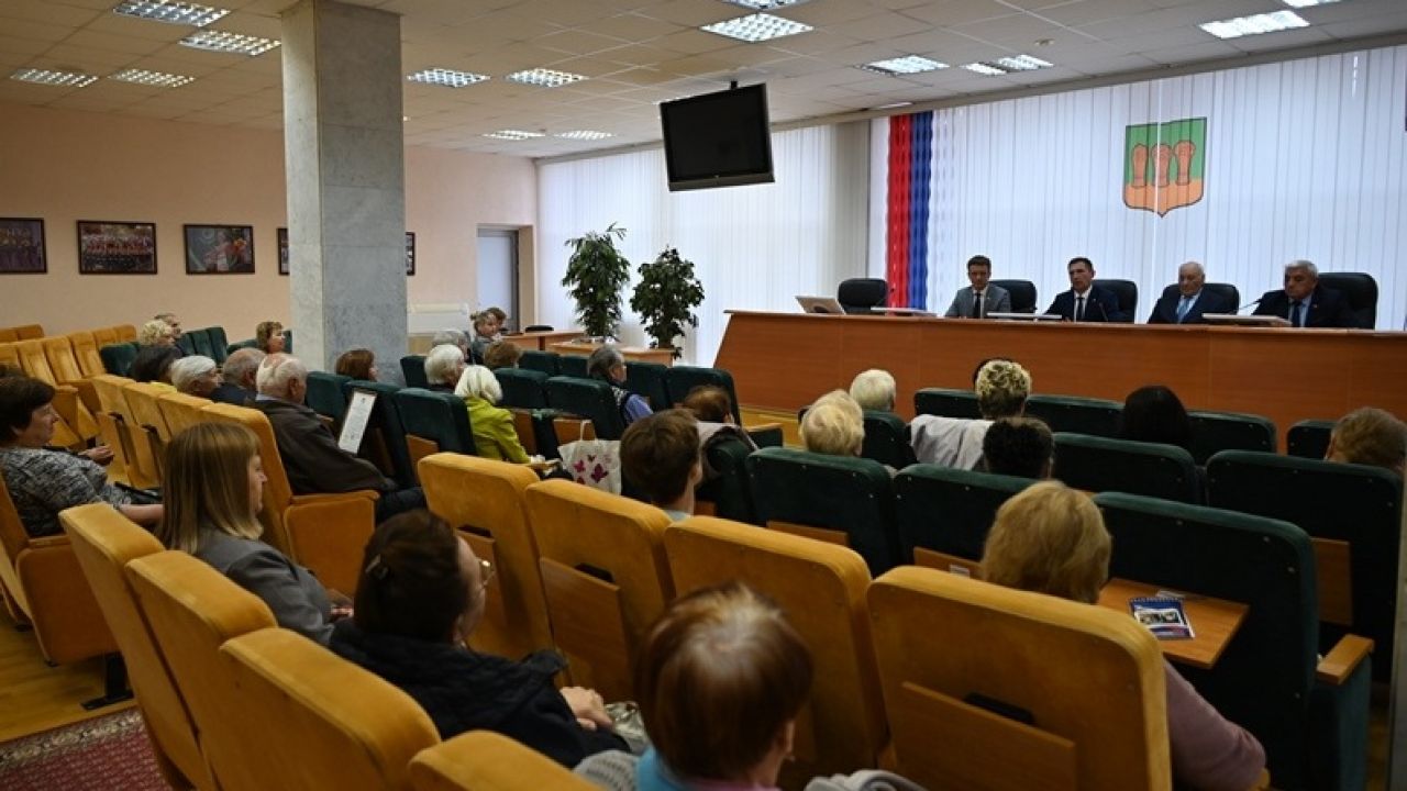 В Пензе наградили представителей ветеранского актива