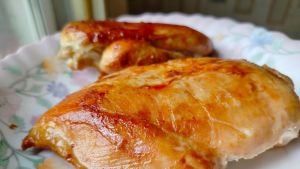 Нежная курица в густом соусе: подливу съедают быстрее мяса - так вкусно, что не оторваться