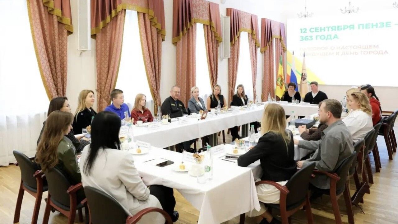 Олег Мельниченко провел встречу с пензенскими блогерами