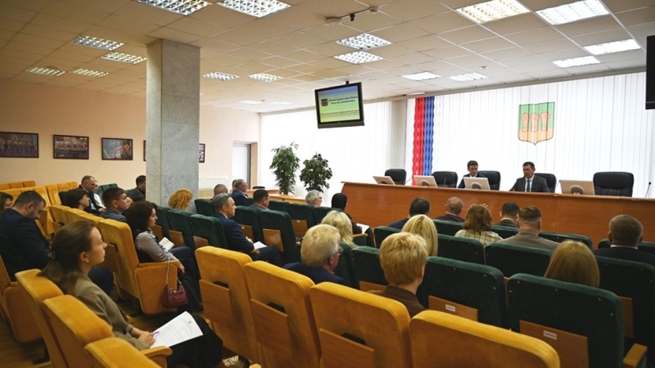 В Пензе на проблемных участках ограничат остановку машин, мешающих уборке зимой