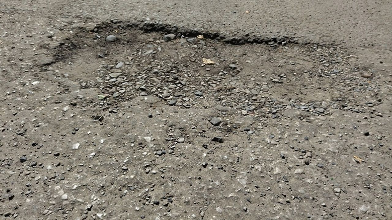 Пензенцы пожаловались Андрею Фишману на состояние дороги в микрорайоне Заря