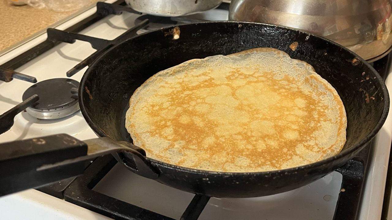 Готовлю блинчики с кабачками: сытно, вкусно, уходят в лет