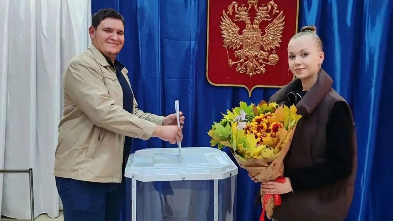В Пензенской области на избирательном участке парень сделал предложение девушке