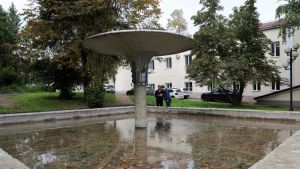 В Пензе в тестовом режиме запустили фонтан в сквере «Ласточка»