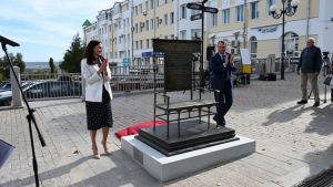 На Московской в Пензе открыли арт-объект с афоризмами Ключевского