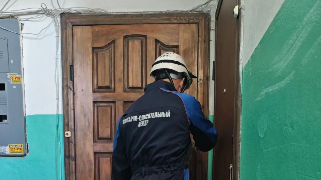 В Пензе на улице Новый Кавказ в запертой квартире нашли мертвого мужчину