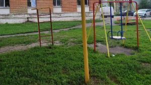 В Вадинском районе через суд потребовали привести в порядок детскую площадку