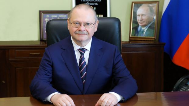 Олег Мельниченко поздравил педагогов Пензенской области с Днем учителя