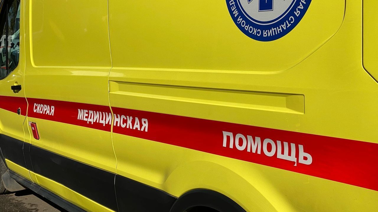 В Пензе на проспекте Строителей в ДТП пострадали водитель мотоцикла и пассажир