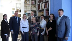 В школе села Грабово открыли обновленную библиотеку
