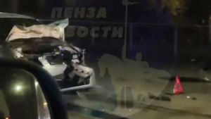 В Пензе у «Дизель Арены» «скорая» столкнулась с иномаркой