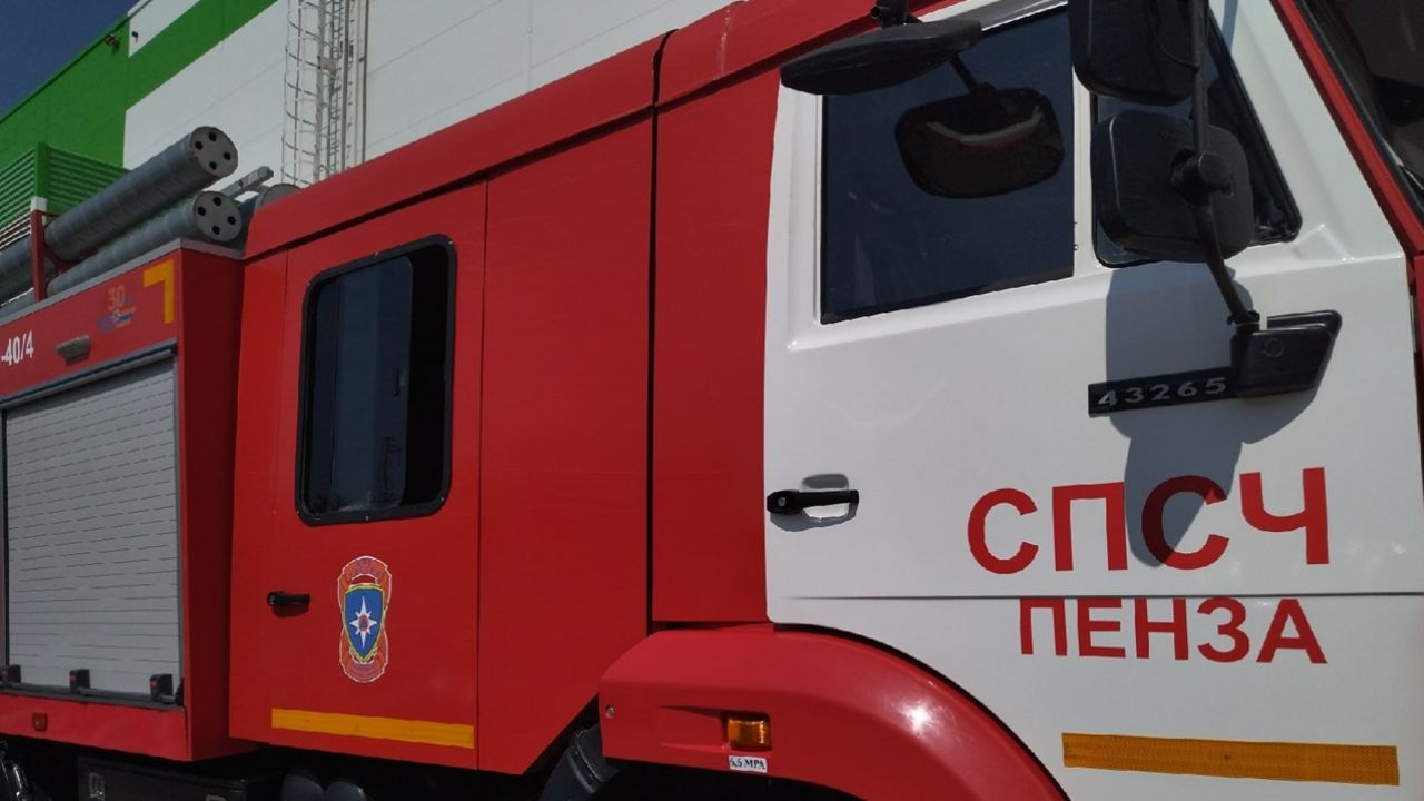 В Пензе из-за пожара в пятиэтажке эвакуировали пять человек