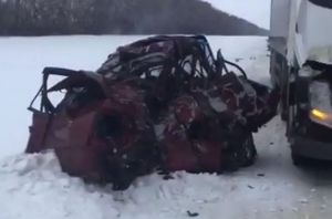 Машина стала железным комком. Два пугающих видео с места трагедии на трассе «Тамбов-Пенза»