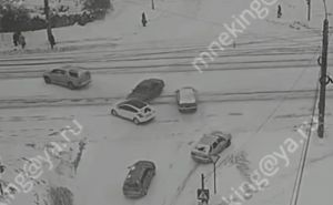«Бермудский» перекресток в Пензе подстерег две новые аварии. Видео