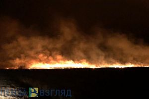 Поздним вечером в Пензенской области вспыхнуло поле