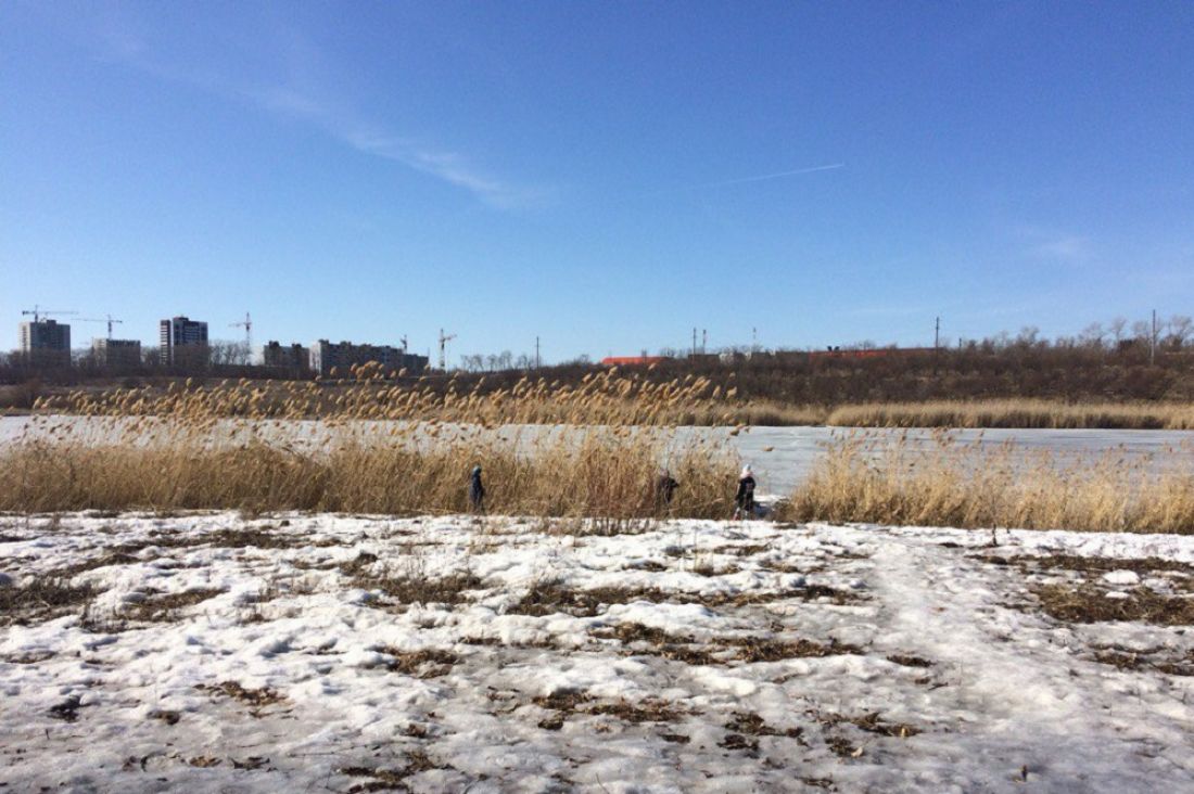 Апрель пенза. Пруд около 6 городской больницы Пенза. Пруд 6 городская Пенза. Пенза Кристалл водоем. Когда растает лед на прудах в 2021 году Пенза.