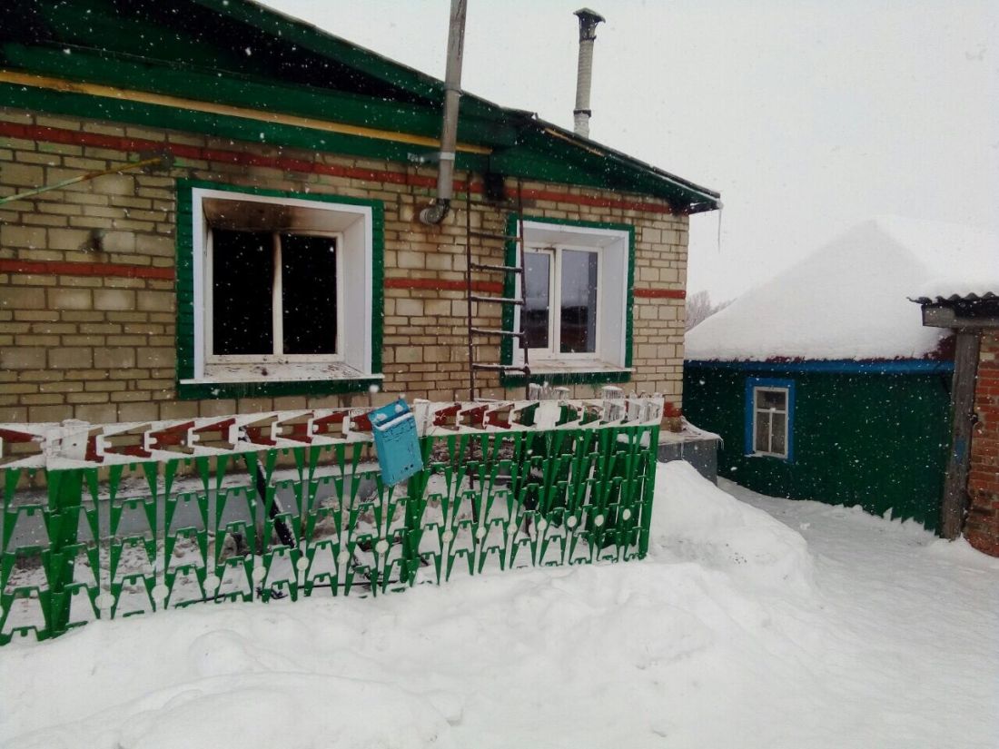 Появились снимки с места смертельного пожара в Белинском районе Пензенской области