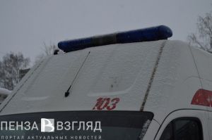 Работник «Пензадормоста» расшиб голову и сломал руку, выпав из машины