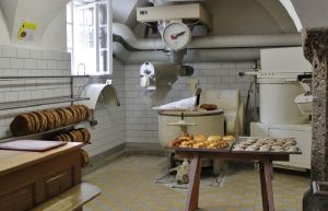 Пензячка перевела больше 17 тысяч рублей за виртуальный тестомес