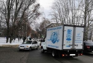 Водовоз в пензенской Терновке помял дверь легковушки