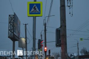 На улице Окружной в Пензе под колеса дорогой иномарки попал пожилой мужчина