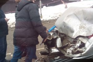 В центре Пензы в жестком столкновении с иномаркой раскурочило «ВАЗ»